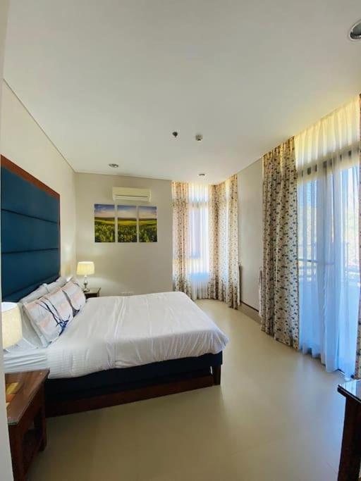 Anvaya Cove Penthouse Unit 10-2 Br. Apartment Morong  Ngoại thất bức ảnh