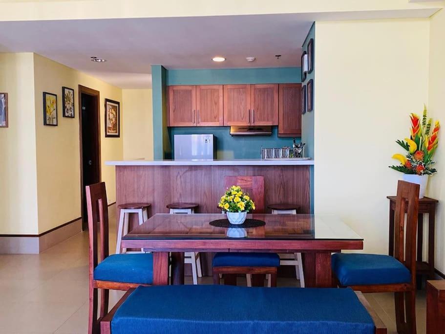 Anvaya Cove Penthouse Unit 10-2 Br. Apartment Morong  Ngoại thất bức ảnh